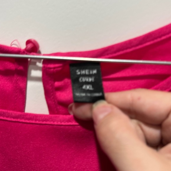 SHEIN Curve Hot Pink Ruffle Cap Sleeve Blouse 4XL Fuchsia Keyhole Back Top - Picture 2 of 9